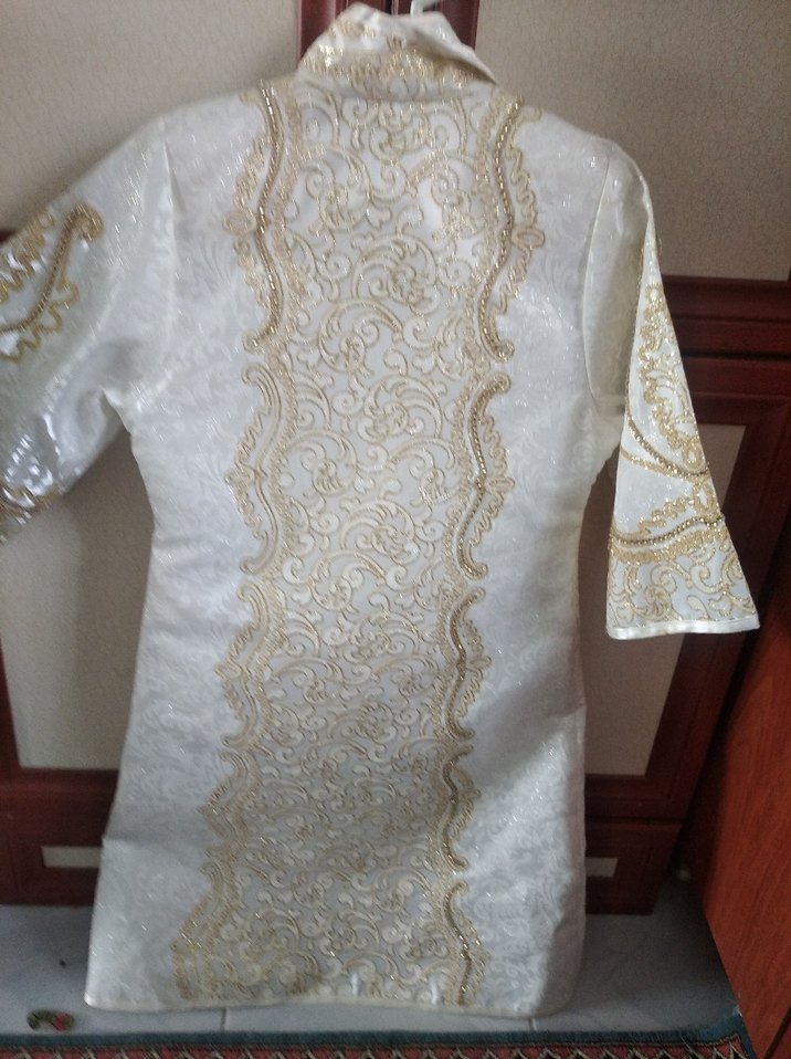 Klasik İşlemeli Beyaz Çocuk Takımı - Görsel 3