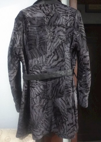 Kadın Deri Zebra Desenli Kemerli Trençkot - Görsel 2