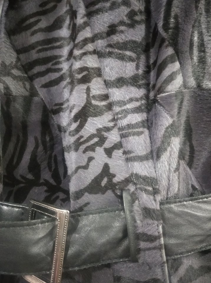 Kadın Deri Zebra Desenli Kemerli Trençkot - Görsel 4