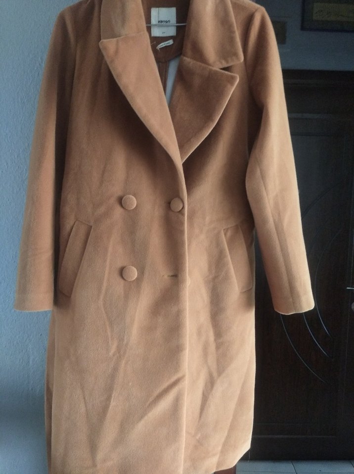 Bej Süet Düğmeli Kadın Uzun Kaban - Görsel 3