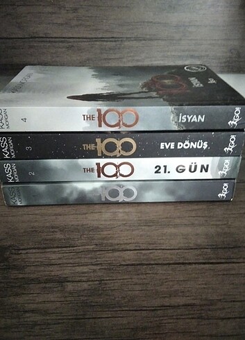 The 100 4 kitap set