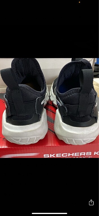32 Beden siyah Renk Nike 32 numara siyah