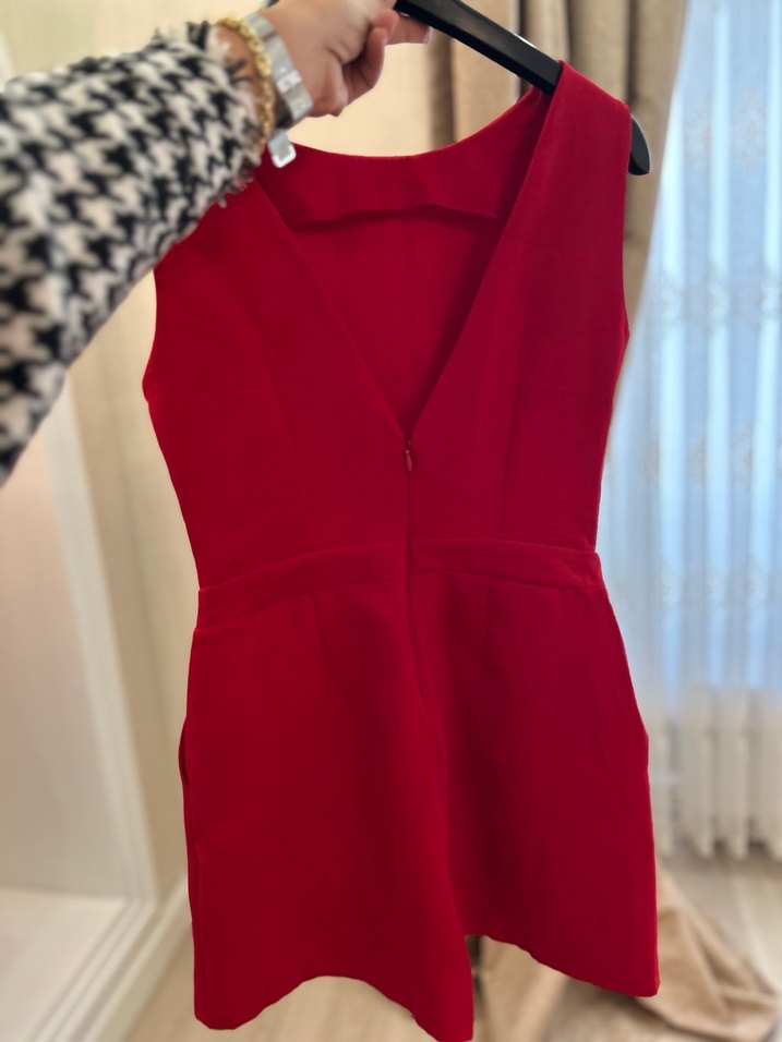 Kırmızı Süet Kemerli Mini Tulum - Görsel 2