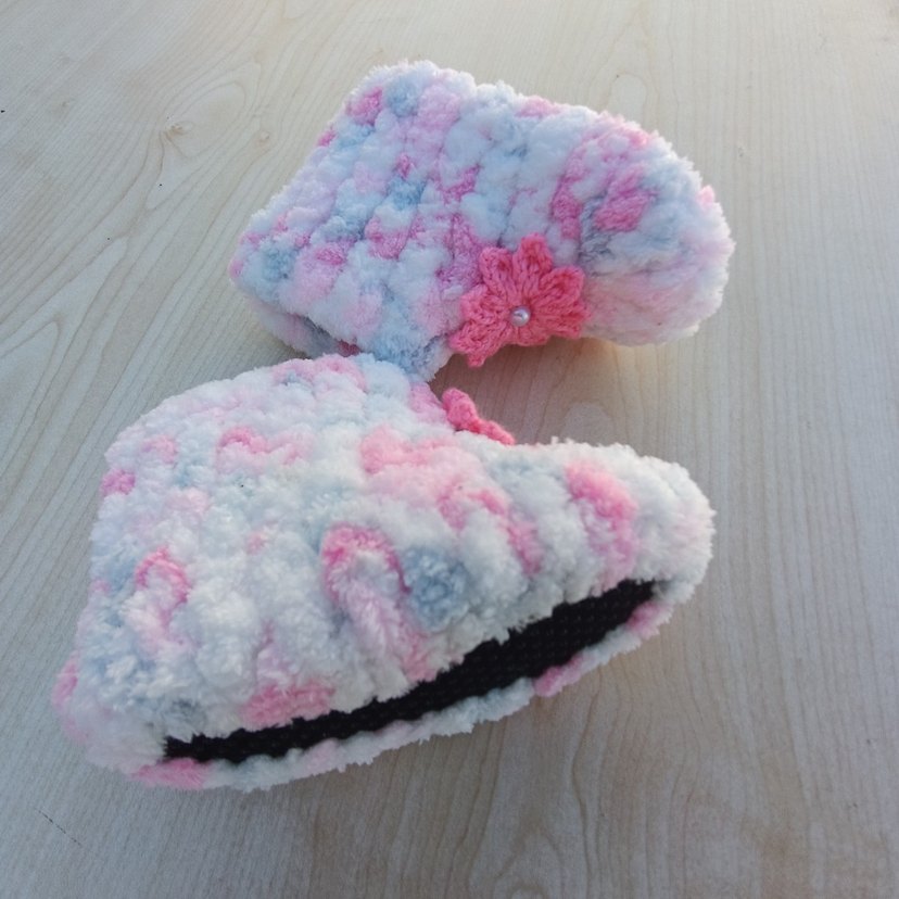 Kız Çocuk Pembe Örgü Sıcak Ev Terliği - Görsel 2