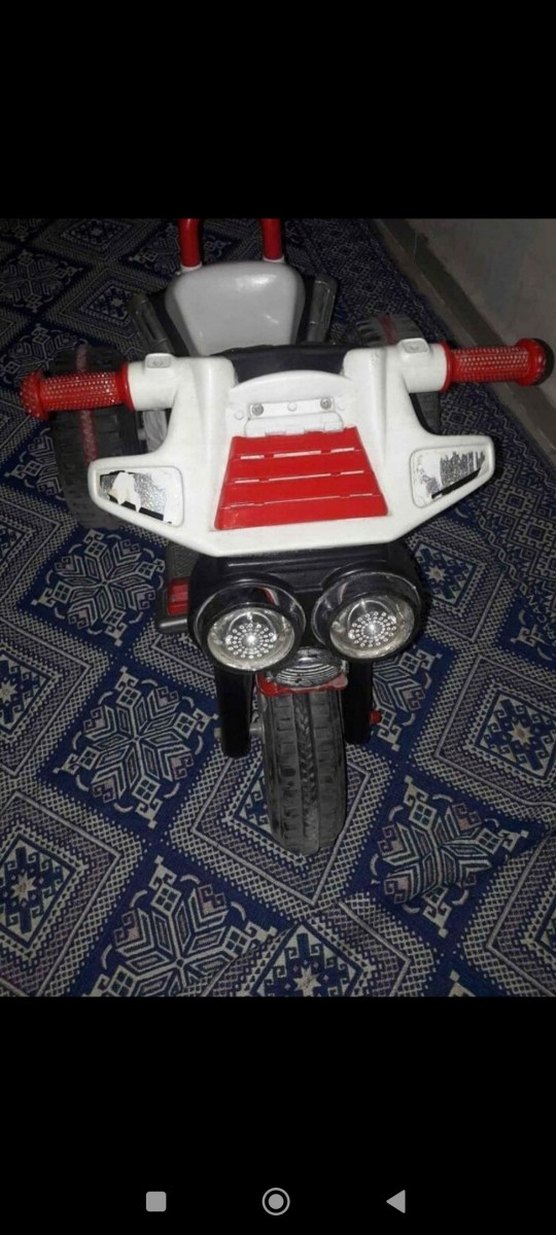 Renkli Beyaz Üç Tekerlekli Bisiklet - Görsel 2