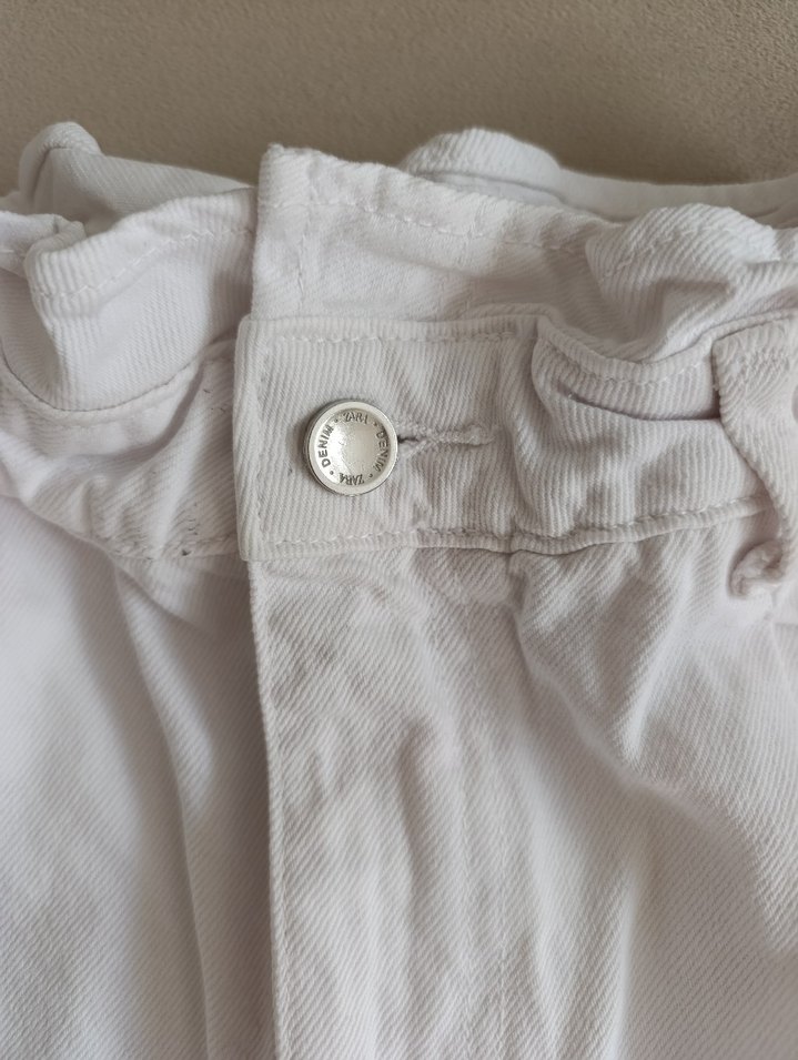 Zara Yüksek Bel Beyaz Denim Şort — görsel 9/10