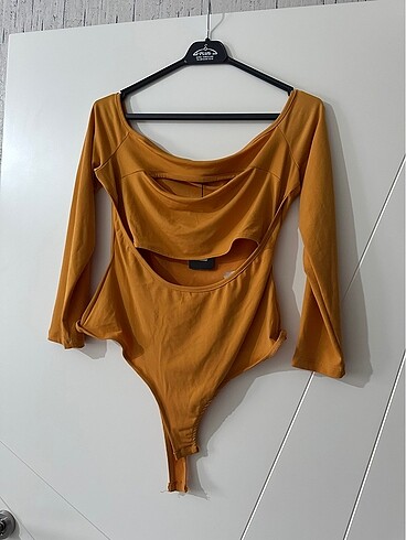 Hardal rengi bodysuit