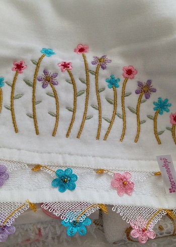 Nakışlı Kırmızı Desenli Havlu - Görsel 7