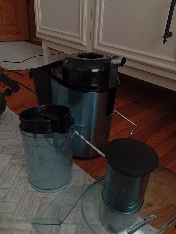 Gri Arzum Mela Katı Meyve Sıkacağı - Görsel 3