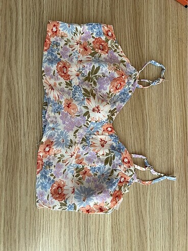 Stradivarius üst çiçekli büstiyer