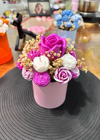 Pembe Mum Arajmanı