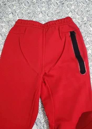 Nike Kırmızı Rahat Eşofman Altı