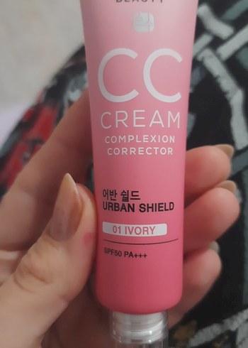 Pure Beauty CC Krem 01 Ivory - Görsel 2