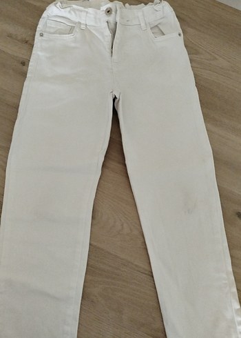 Erkek Çocuk Beyaz Pamuklu Kemerli Pantolon