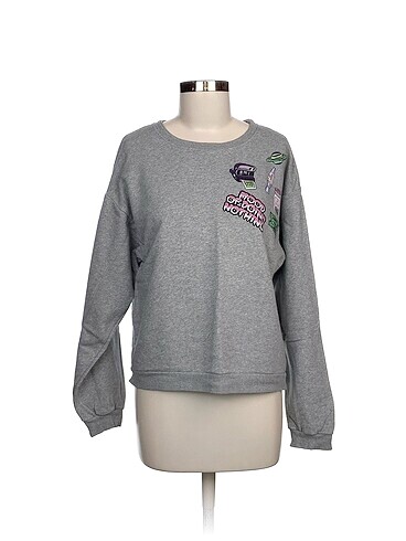 Bershka Sweatshirt %70 İndirimli.