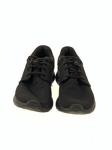 36 Beden Nike Spor Ayakkabı %70 İndirimli.