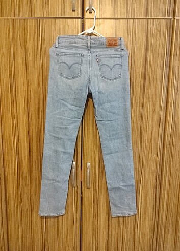 36 Beden mavi Renk Levi's jean orjinal