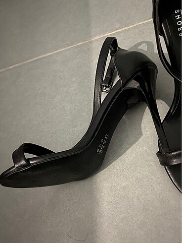 37 Beden siyah Renk Yüksek topuklu ayakkabı