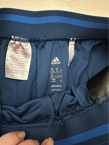 m Beden Orijinal adidas şort