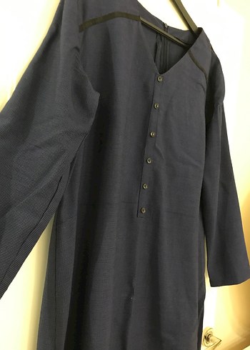 Düğmeli Lacivert Elbise - Görsel 4