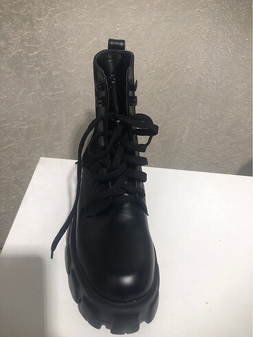 Prada Bayan Prada bot