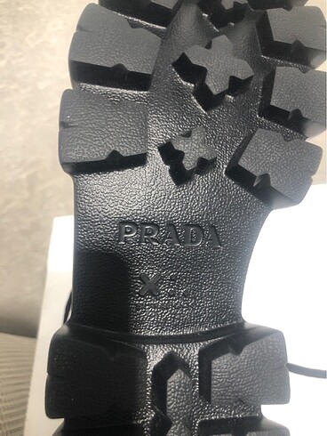 37 Beden siyah Renk Bayan Prada bot
