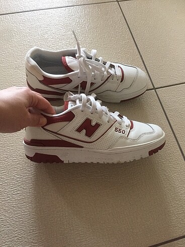 New Balance 550