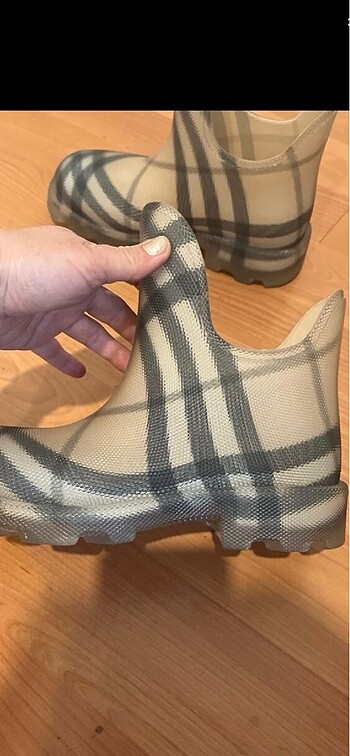 Burberry Orijinal bot