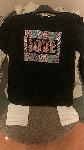 Siyah tshirt
