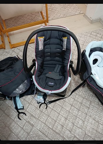 Gri Bebek Arabası Katlanabilir ve Rahat - Görsel 2