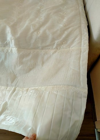 Beyaz Nakışlı Yatak Örtüsü - Görsel 6