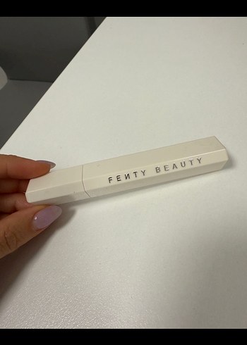 Fenty Beauty Berry Banger - Görsel 2