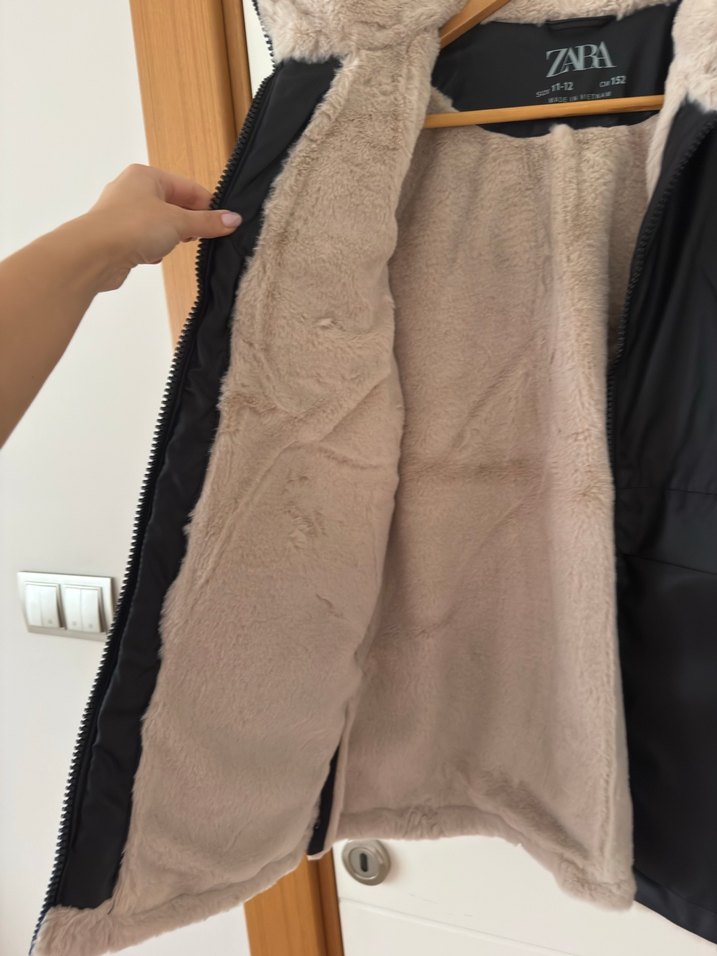 Siyah Midi Peluş Detaylı Salaş Kaban - Görsel 3