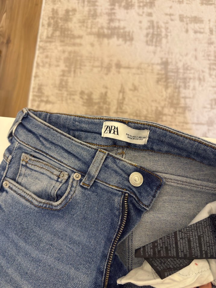 Yırtmaç Detaylı Mavi Kadın Kot Pantolon - Görsel 3