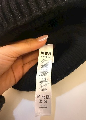 Siyah Kadın Bere - Görsel 3