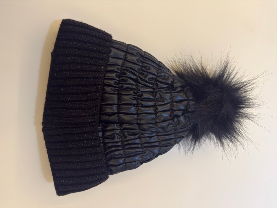 Siyah Kadın Bere - Görsel 2