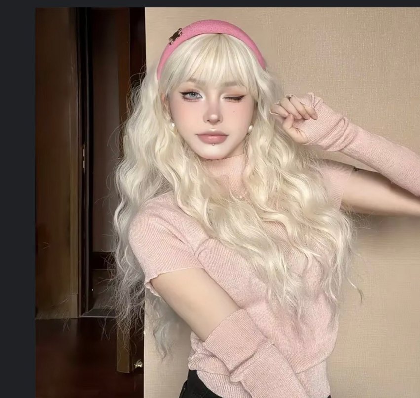 Bej Uzun Dalgalı Sentetik Peruk - Görsel 2