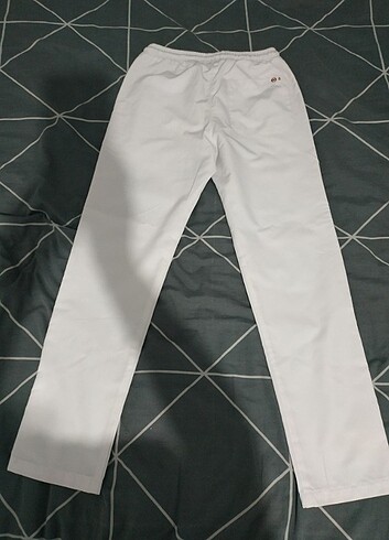 Beyaz yazlık pantolon