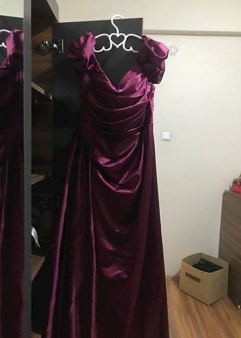 Abiye Bordo Parlak V Yakalı Uzun Kadın Abiye Elbise