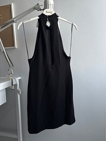 m Beden Pull and bear simli siyah mini elbise