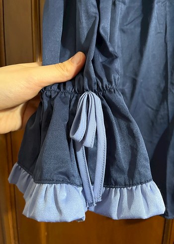 Lacivert Fırfırlı Uzun Kollu Satenimsi Gömlek - Görsel 2