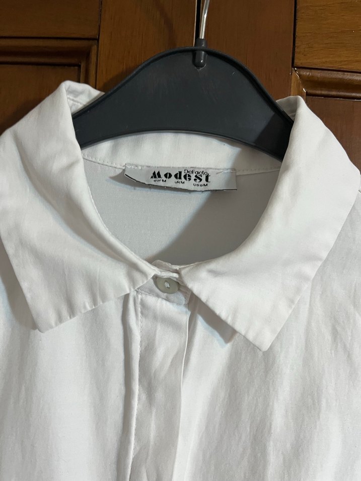 Kadın Beyaz Belden Oturmalı Gömlek - Görsel 3