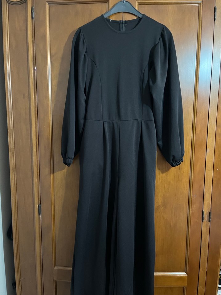 Siyah Kemerli Uzun Kollu Uzun Bol Paça Tulum - Görsel 3