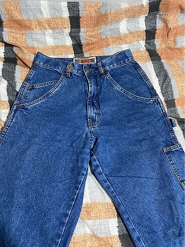 Straight jean