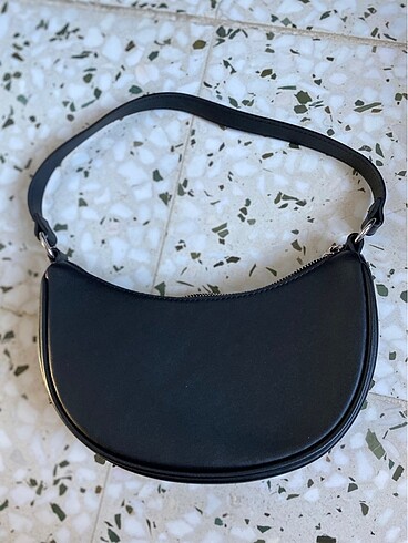 Siyah çanta pull bear