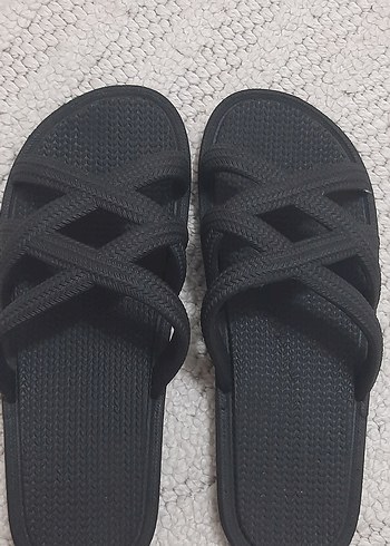 Gezer Waikiki terlik