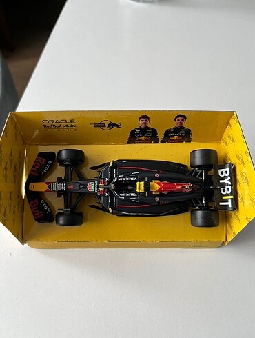 RedBull Formula 1 Burago Verstappen 1/43