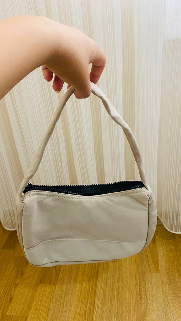 Bej Minimalist Fermuarlı Kadın Çantası - Görsel 2