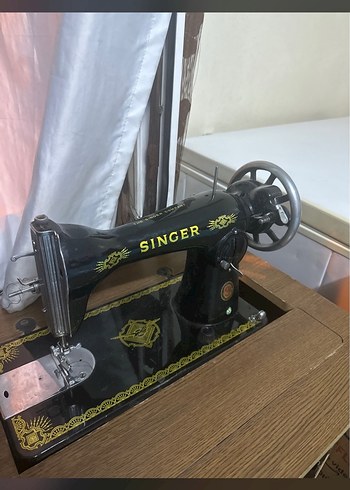Kahverengi Liberty Dikiş Makinesi