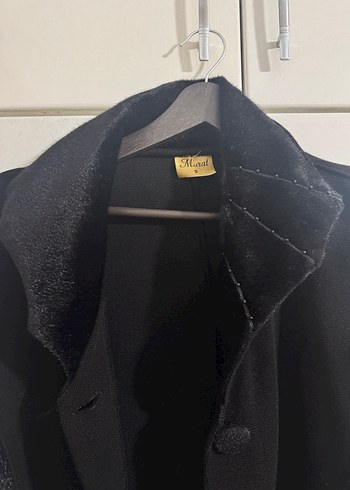 Siyah Uzun Kadın Kaban, Kürklü Detaylı - Görsel 2